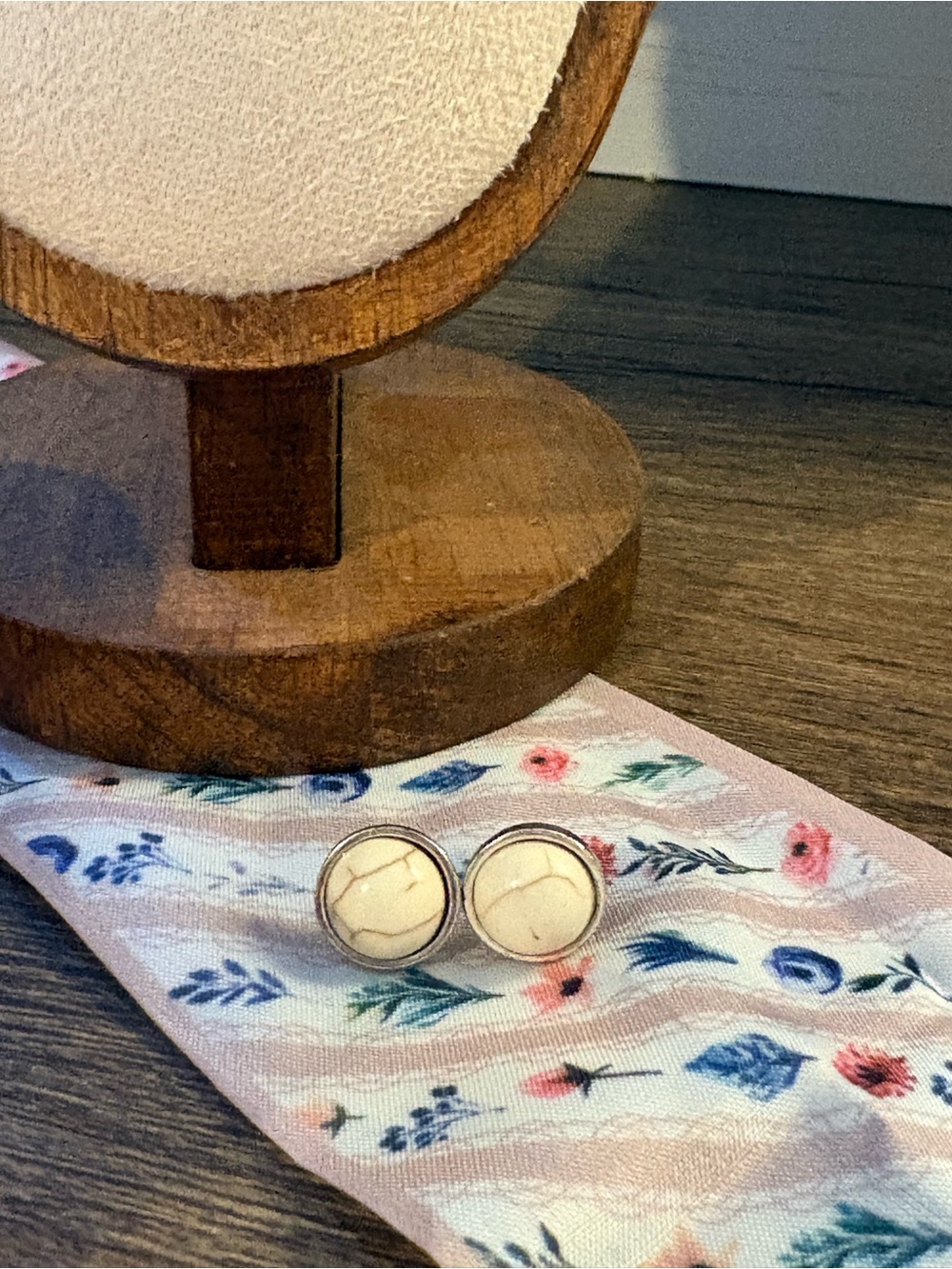 Round Cream Stone Stud Earrings in Silver Tone